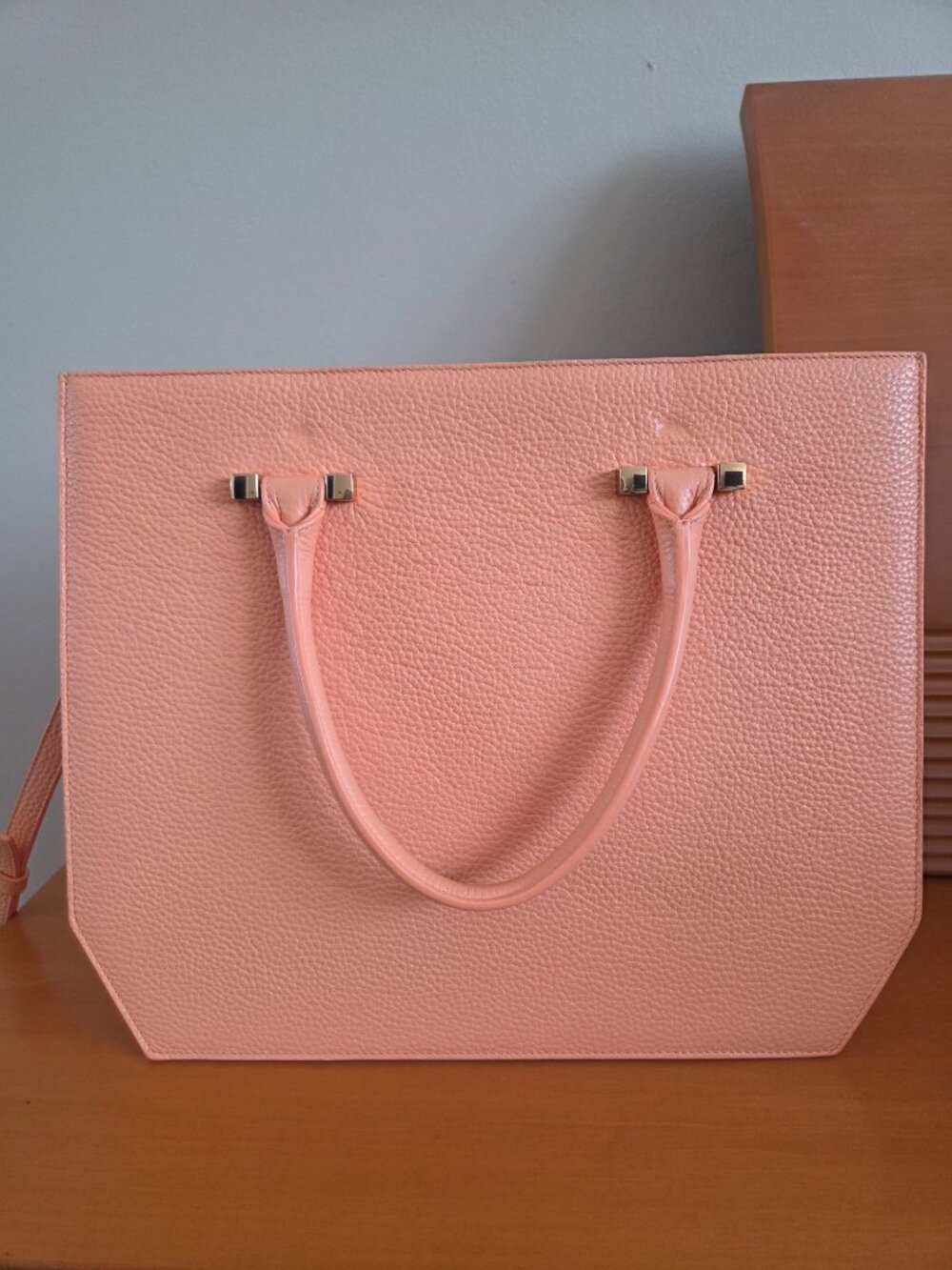 $395 MSRP LUANA Italy Origami Pebble Genuine Leather Coral Tot Purse Bag Preppy - Picture 4 of 13